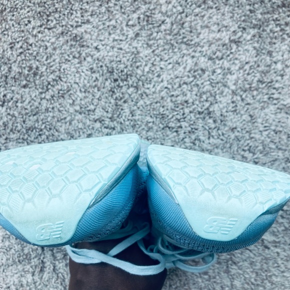 New Balance Fresh Foam Turquoise/ Blue Running Sneakers Size 9.5 - Picture 5 of 6